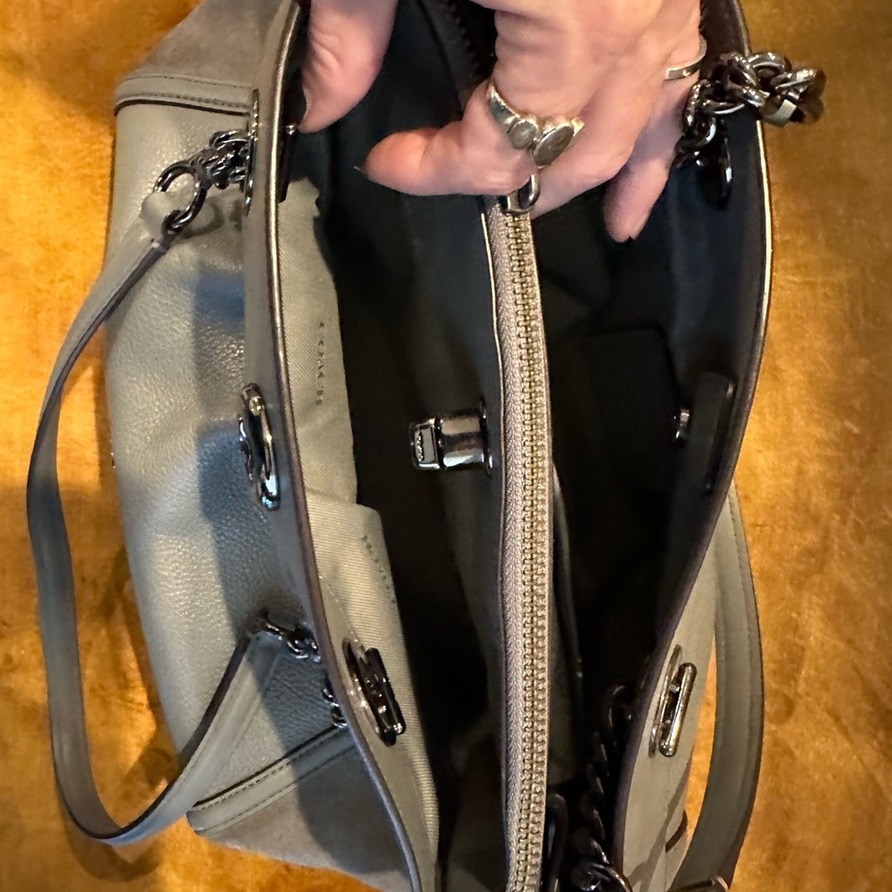 Barely used suede & leather Coach purse - Picture 11 of 12